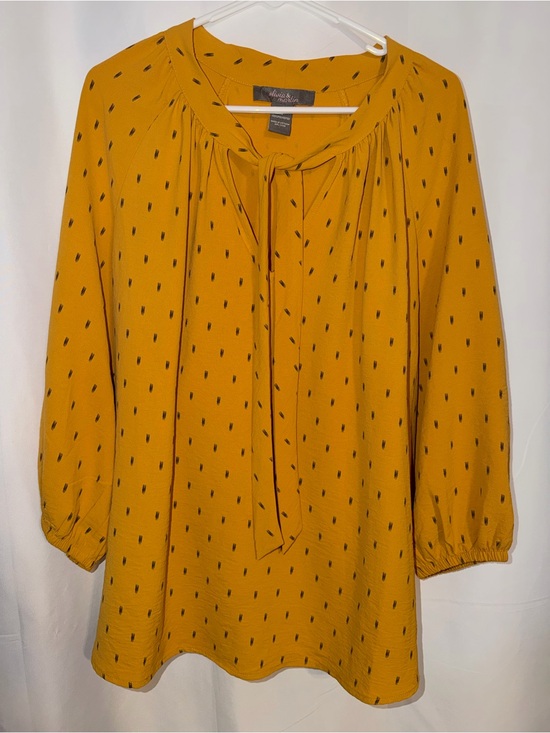 No Label Tops - Olivia & Martin - Mustard Yellow Tie-Front Blouse – Size 1X - 100% Polyester